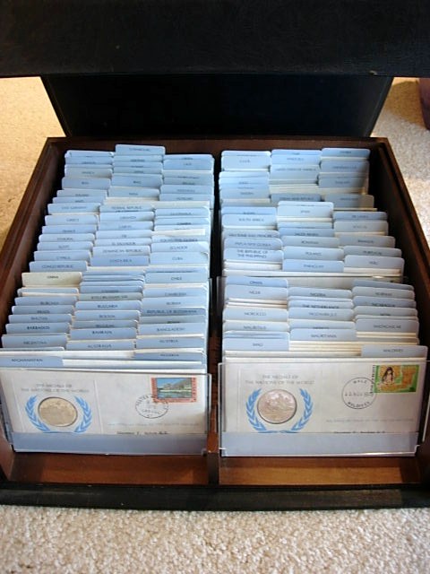 Nations of the World Medallic Covers 11 g Sterling Each Coin, 50.9 oz for whole set